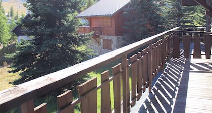 Cozy 2-Room Apt in Vars Les Claux, Close to Slopes, 4-5 Sleeps, Ideal Location