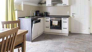 Apartment | Private kitchen - Gästehaus Alte Bäckerei (Dachwig)