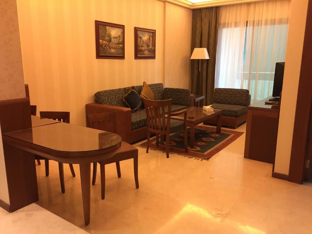 Foto - King Suites Hotel