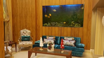 Sala de estar en el lobby