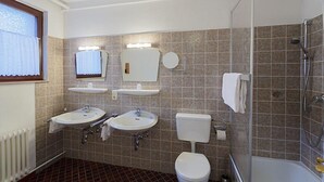 Towels - Weinhaus & Hotel Engel (Eltville am Rhein)