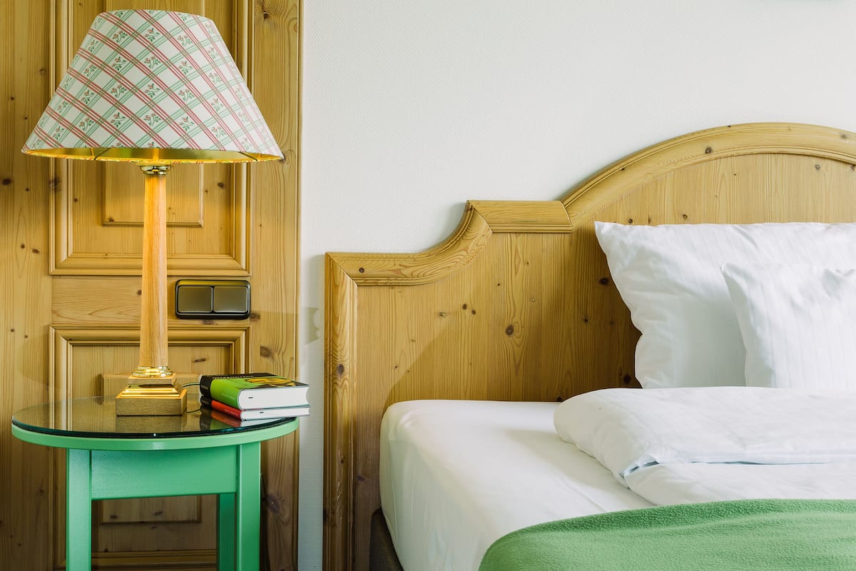 standard double room | 1 bedroom, hypo-allergenic bedding, minibar, in-room safe