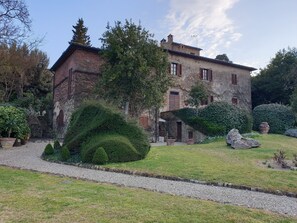 Exterior - Welcome to Villa Dolce Vita     (Pieve Vecchia)