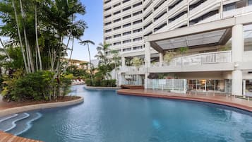 2 outdoor pools, open 7:00 AM to 9:30 PM, sun loungers
