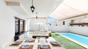 Unclassified image, 3 of 32, button - Aquavilla Private Pool (Costa Teguise)