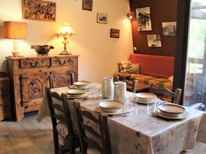 Dining - Charming Duplex in Vars Les Claux, 6 sleeps, close to slopes and shops (Vars)