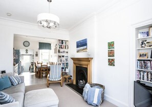 Duplex | Vardagsrum | Platt-tv och dvd-spelare