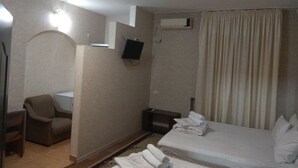 奢华客房 | 办公桌、笔记本电脑工作区、免费 WiFi、特色装修