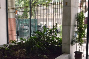 Reception - Claudia Copa (Rio de Janeiro)