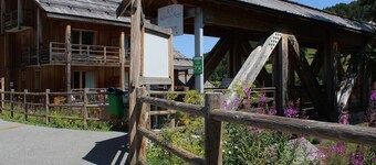Duplex Ski Apartment, 6 People, Pool Access, Near Slopes in Vars