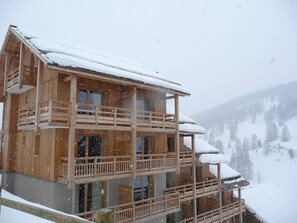 Exterior - Duplex Ski Apartment, 6 People, Pool Access, Near Slopes in Vars (Vars)