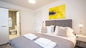 Deluxe Apartment | 2 bedrooms, free WiFi, bed sheets