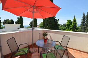 Classic Apartment, Kitchenette, Ocean View | Terrace/patio