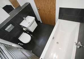 Apartment | Bathroom | Separate tub and shower, towels