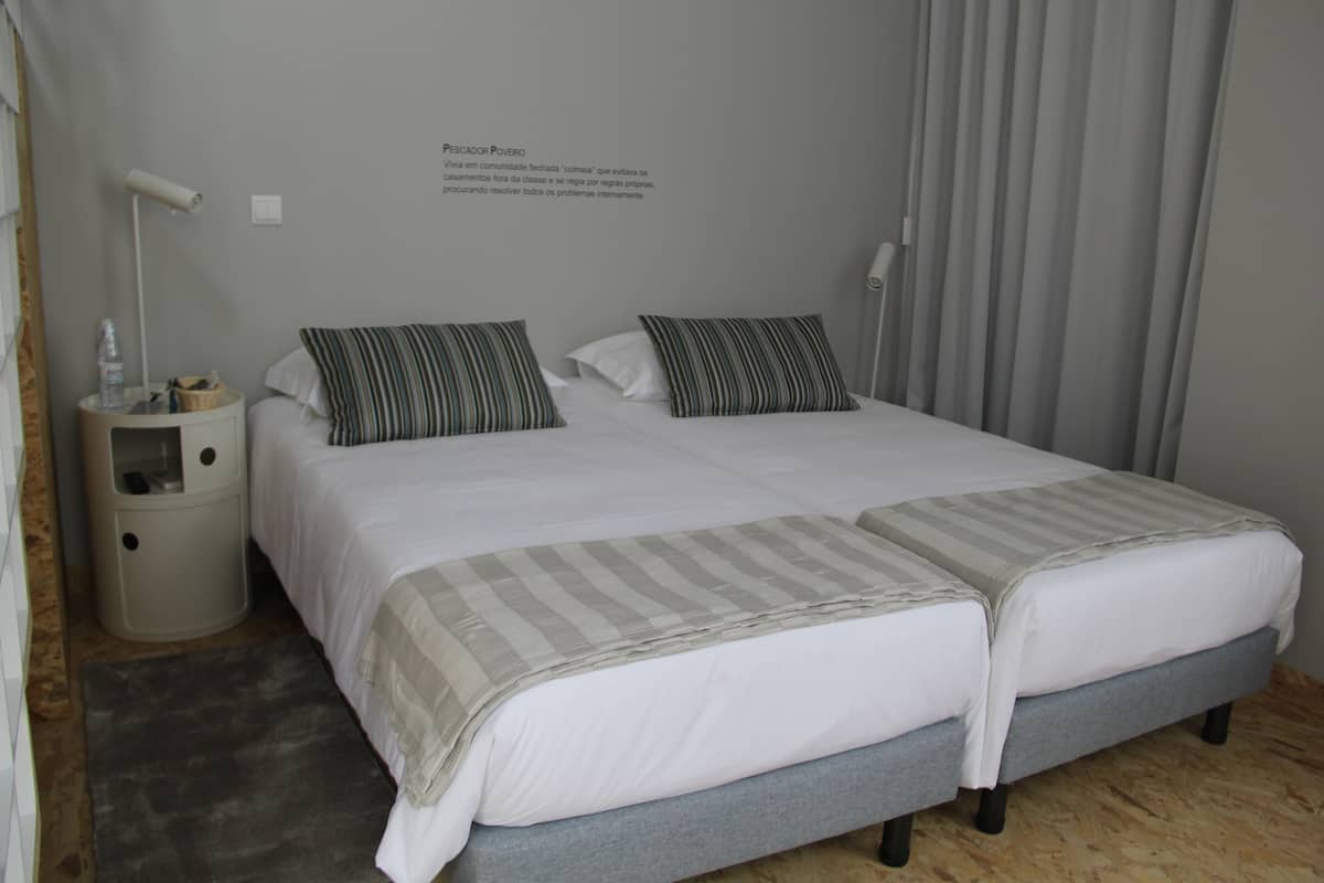 Standard Quadruple Room | Blackout drapes, soundproofing, iron/ironing board
