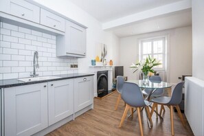 Deluxe Apartment | Private kitchen | Full-size fridge, microwave, oven, stovetop - The Langley at 52 Old Elvet (Durham)