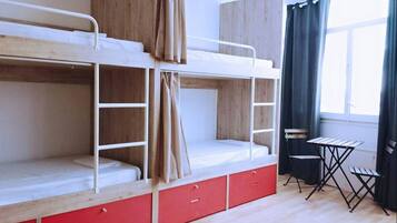 Chambres insonorisées, Wi-Fi gratuit, draps fournis