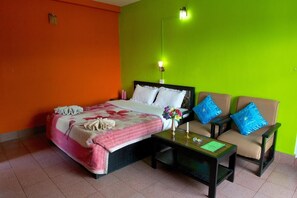 Chambre Standard | Ameublement unique, rideaux d’obscurcissement, accès au Wi-Fi (inclus)