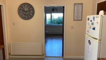 Family House, 3 Bedrooms | Private kitchen | Full-size fridge, microwave, oven, stovetop