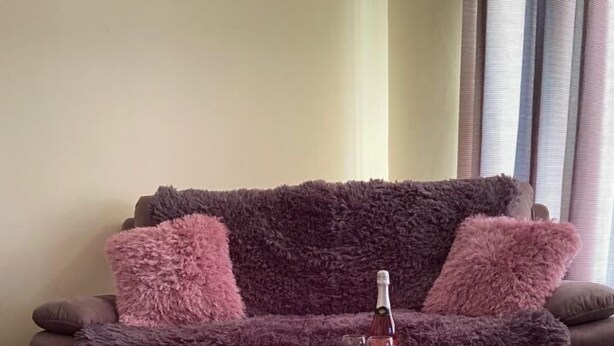 Family House, 3 Bedrooms | Living room | Flat-screen TV, fireplace, toys - Gap of Dunloe Lodge (Dunloe Upper)
