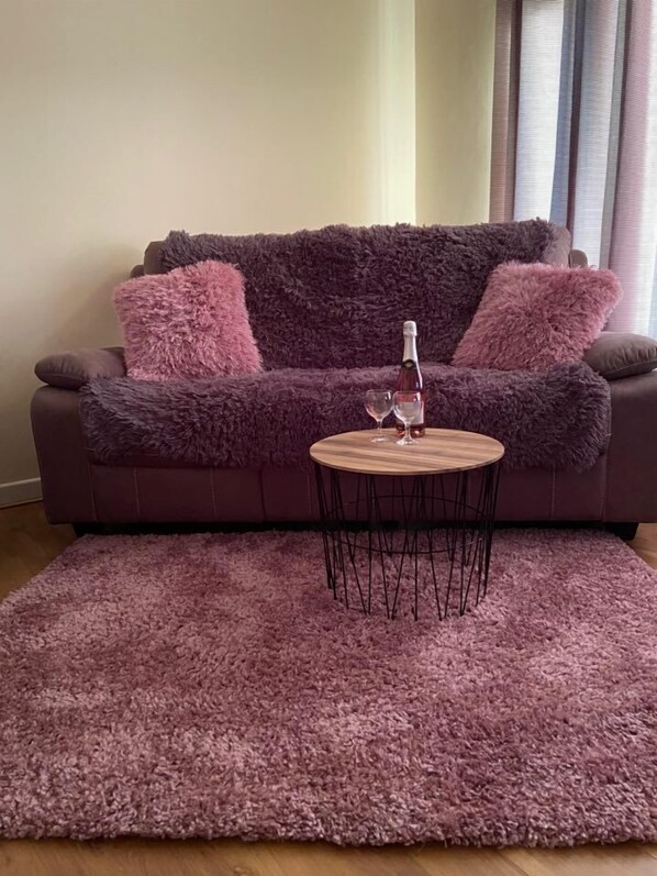 Family House, 3 Bedrooms | Living room | Flat-screen TV, fireplace, toys - Gap of Dunloe Lodge (Dunloe Upper)