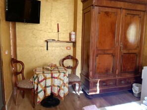 Junior Suite (Steam bath - Quattro) | Room amenity - Ca' Le Rose (Bagnolo San Vito)