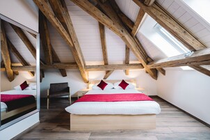 标准房 | 迷你吧、客房内保险箱、办公桌、笔记本电脑工作区