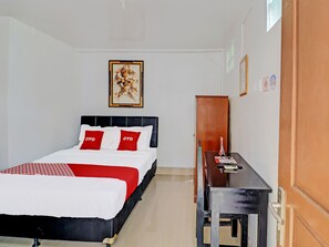 1 habitación, escritorio, wifi gratis y ropa de cama
