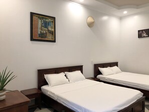 Romantic Double Room | Blackout drapes, free WiFi, bed sheets - MUINE Budget (Phan Thiet)