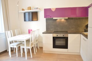 Apartment, 2 Bedrooms | Private kitchen | Electric kettle