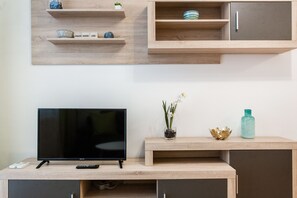 Apartamento, 1 quarto | TV