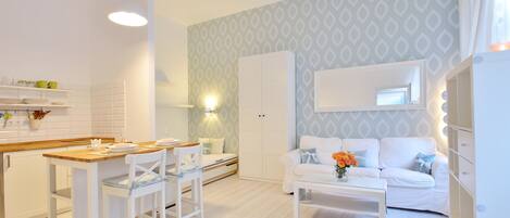 Studio | Living area