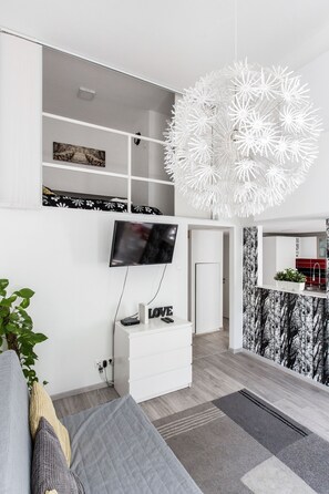 Apartemen, 2 kamar tidur | Televisi