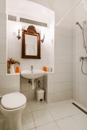 스튜디오 | 욕실 | 타월, 샴푸