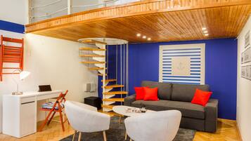 Apartment, 2 Bedrooms | Living area