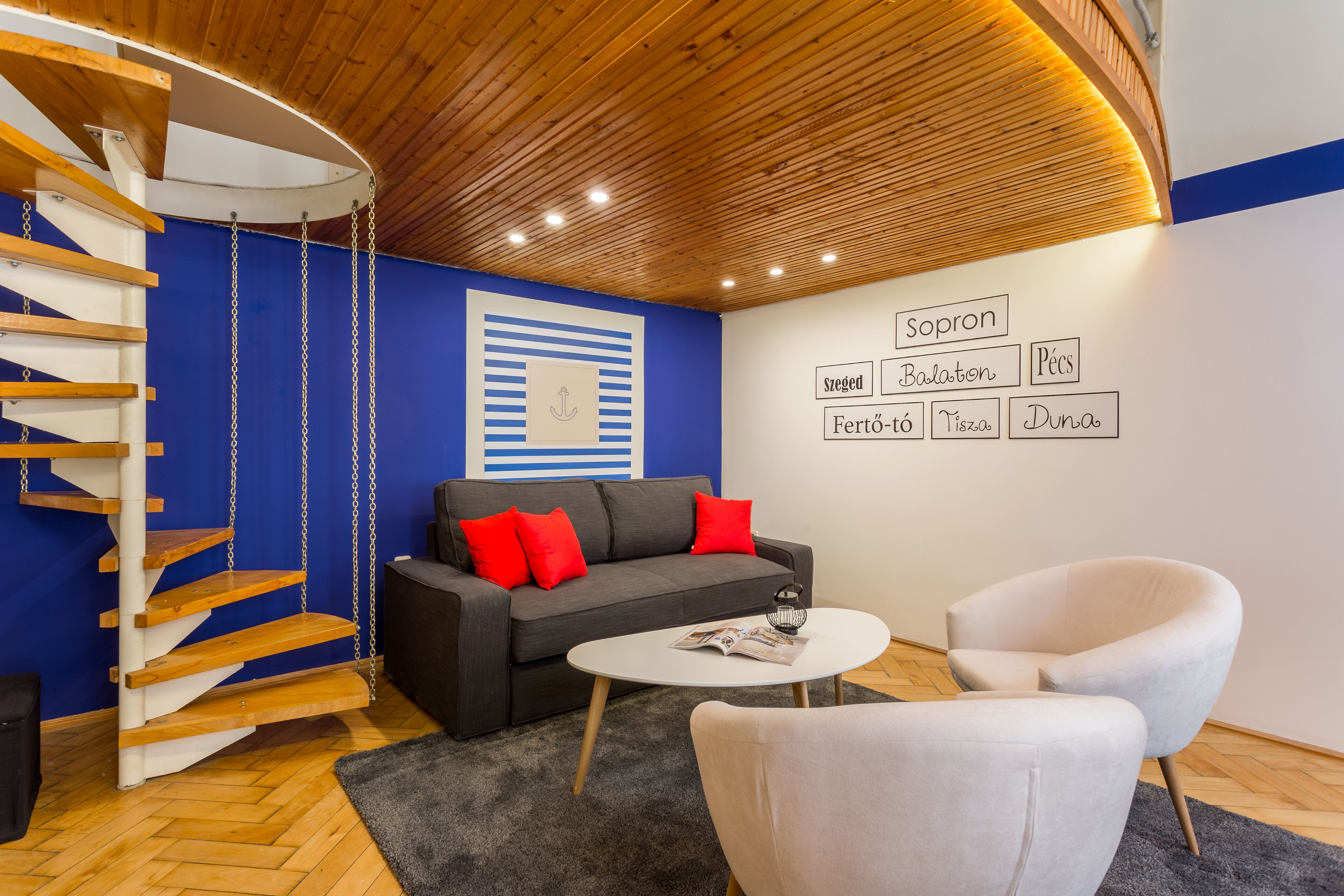 Apartment, 2 Bedrooms | Living area