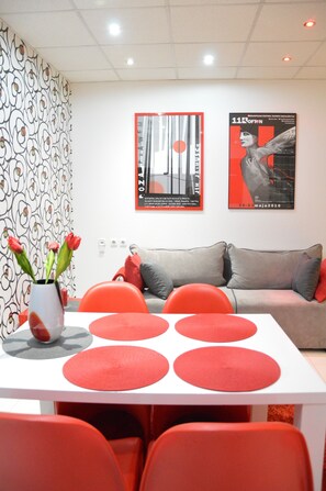 Apartment, 1 Bedroom | In-room dining - Jokai 8 Apartment (Budapest)