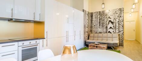 Apartment, 3 Bedrooms | Private kitchen | Fridge