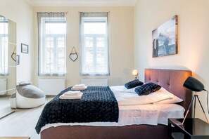 Apartment, 3 Schlafzimmer | Kostenloses WLAN, Bettwäsche