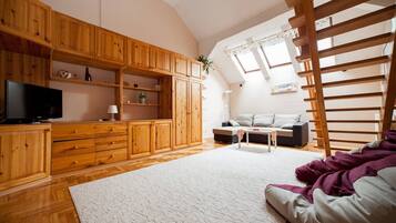 Apartment, 2 Bedrooms | Private kitchen | Fridge