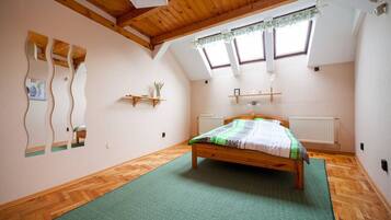 Apartment, 2 Bedrooms | Free WiFi, bed sheets