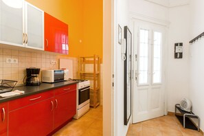 Studio | Eigene Küche | Hochstuhl