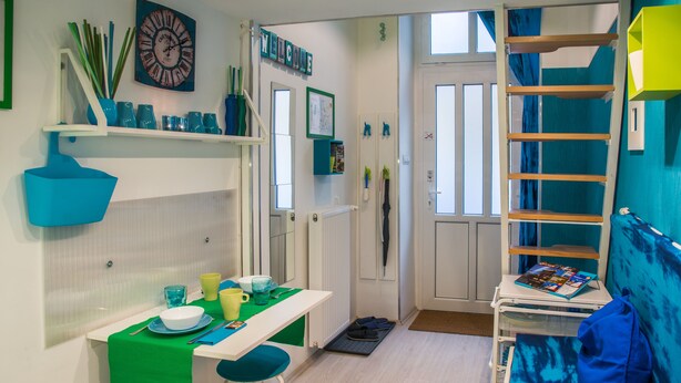 Studio | Essbereich im Zimmer