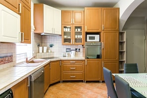 Apartemen, 2 kamar tidur | Dapur pribadi
