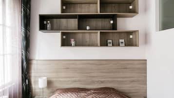 Apartment, 2 Bedrooms | Free WiFi, bed sheets