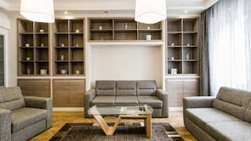 Apartment, 2 Bedrooms | Living area