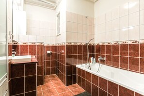 Apartment, 2 Bedrooms | Bathroom