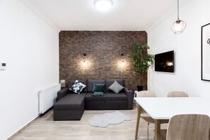 Apartment, 2 Bedrooms | Living area