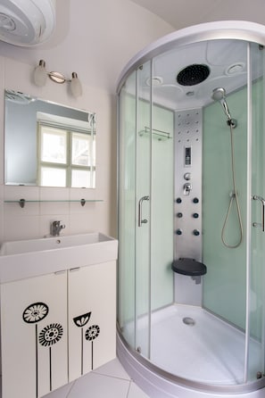 Apartment, 1 Schlafzimmer | Badezimmer
