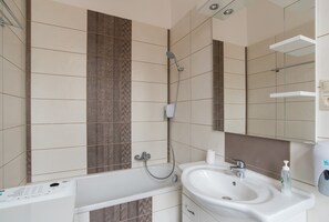 Apartment, 1 Schlafzimmer | Badezimmer | Handtücher